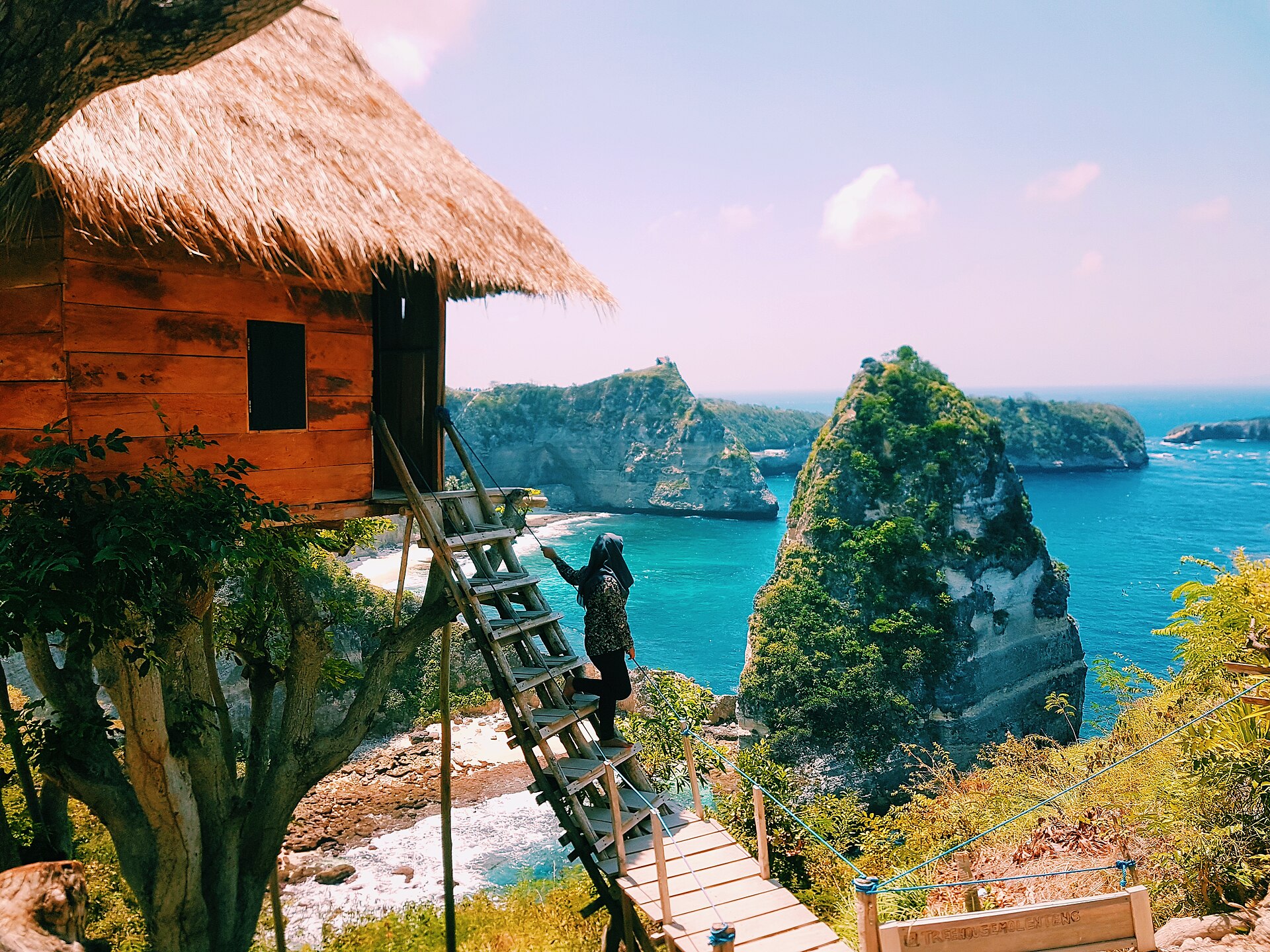 Molenteng Tree House, Nusa Penida